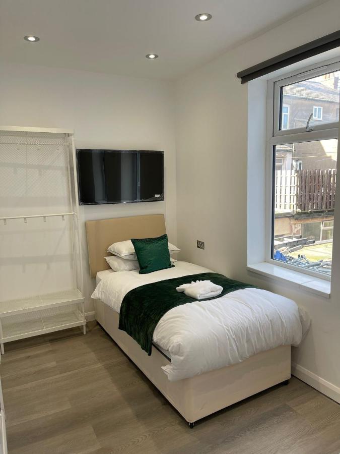 Araan House -families And Couples Only Guest house Blackpool