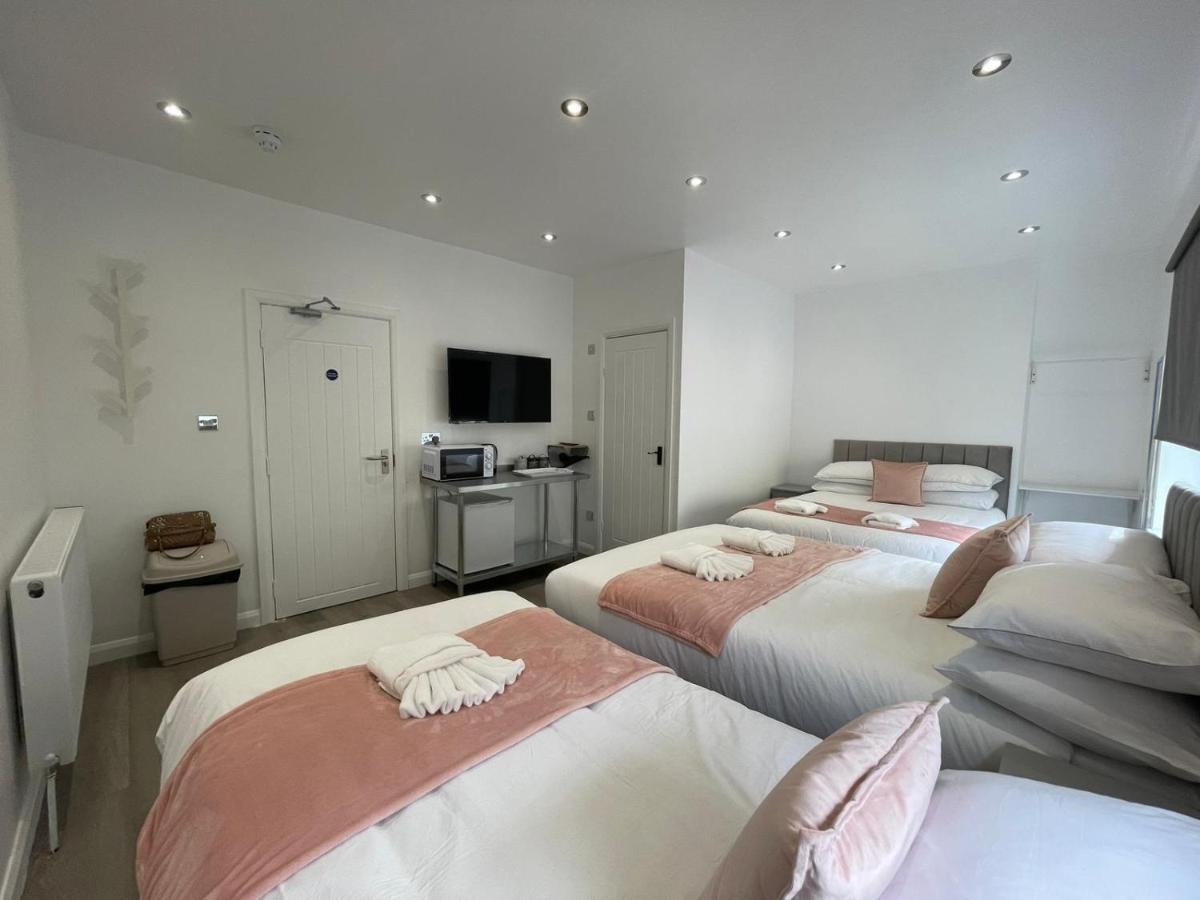 Araan House -families And Couples Only Guest house *