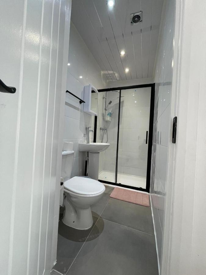 Guest house Araan House -families And Couples Only Blackpool