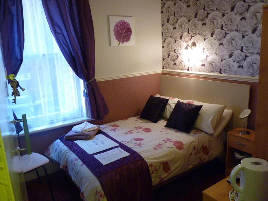 The Avon 3* Blackpool