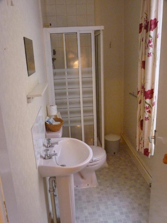 The Avon 3* Blackpool