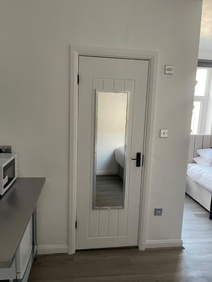 Araan House -families And Couples Only Guest house *