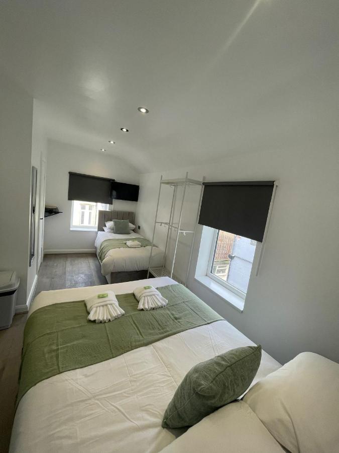 Guest house Araan House -families And Couples Only *