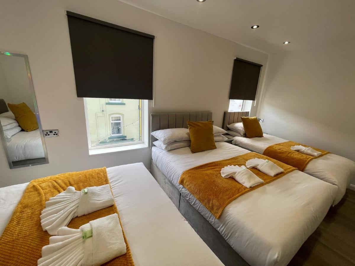 Guest house Araan House -families And Couples Only