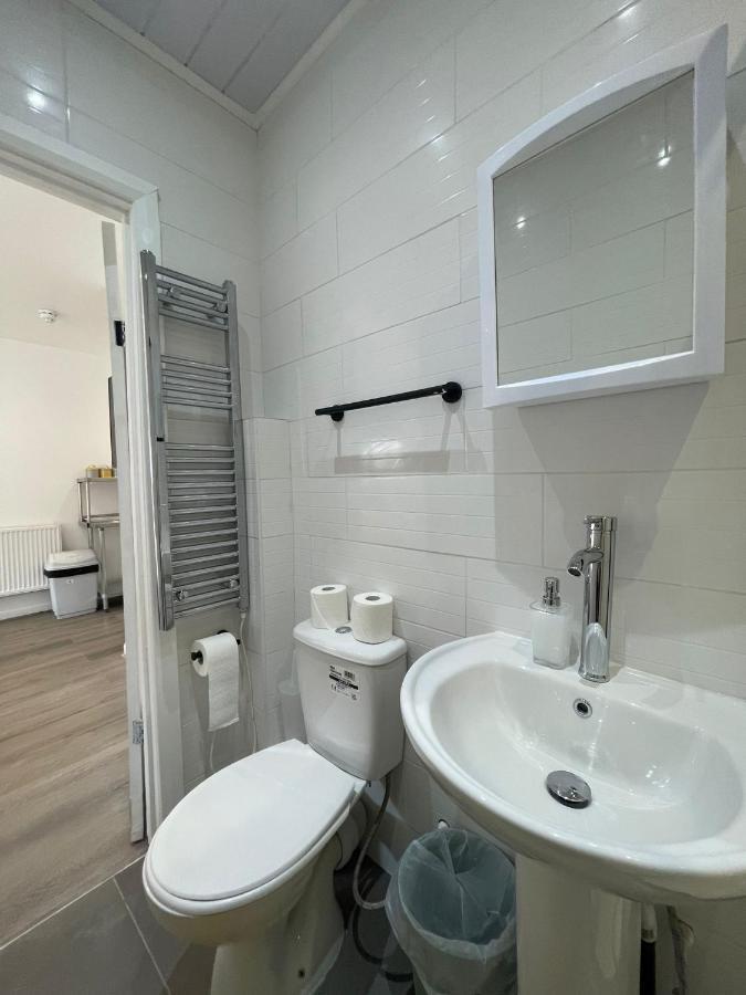 Araan House -families And Couples Only Guest house Blackpool