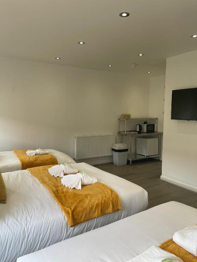 Araan House -families And Couples Only Blackpool