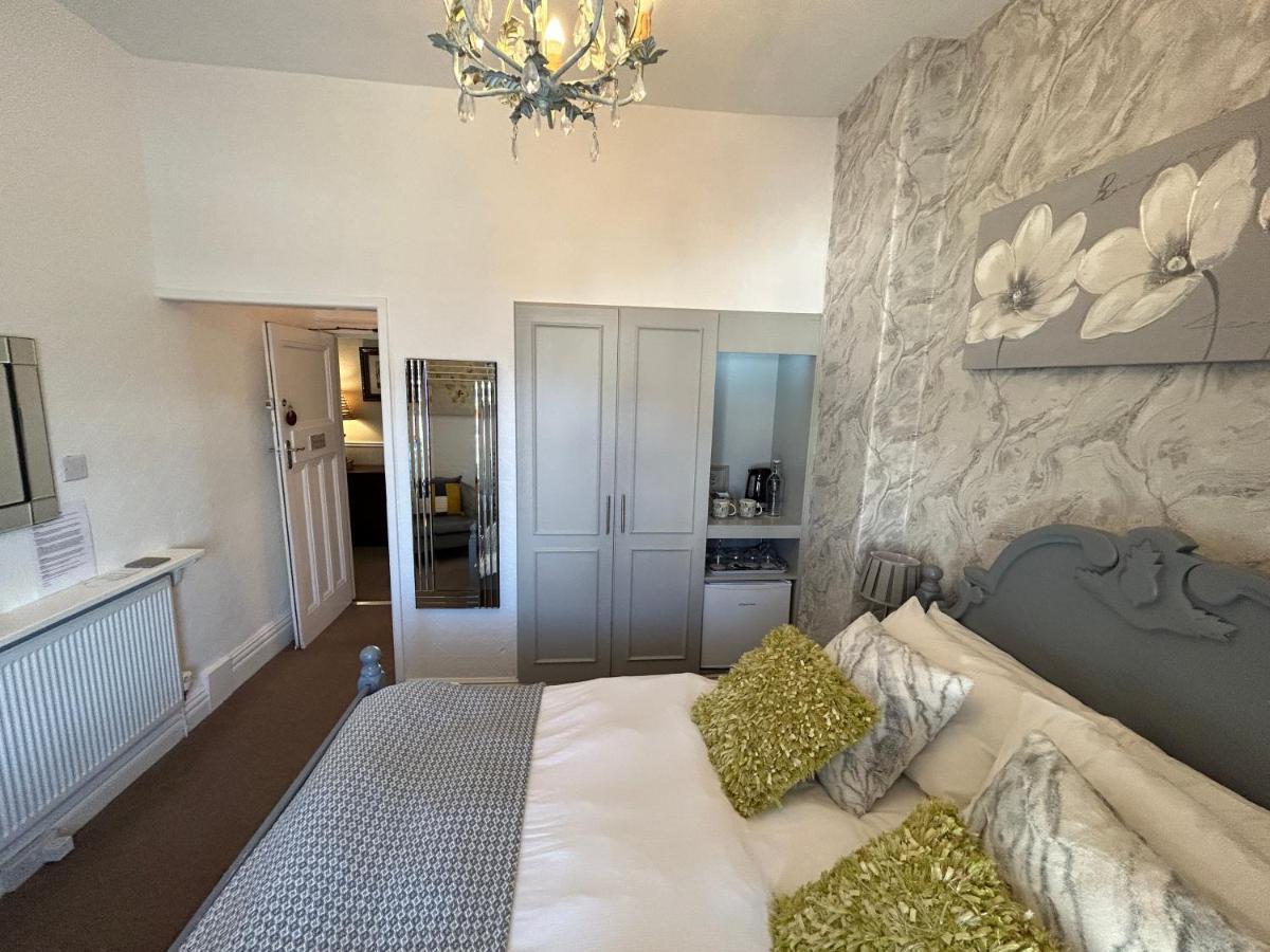 North Crest Bed & Breakfast