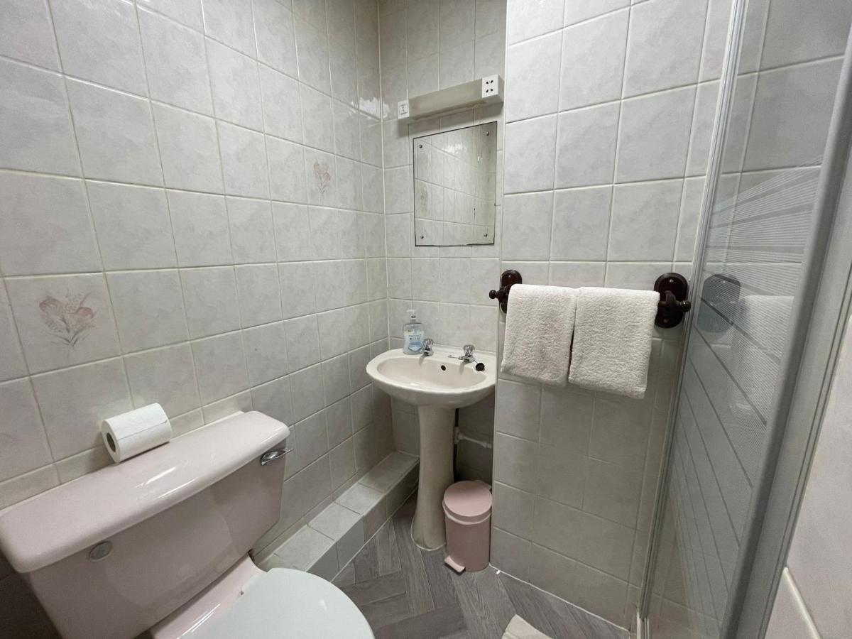 Galaxy Guest house *