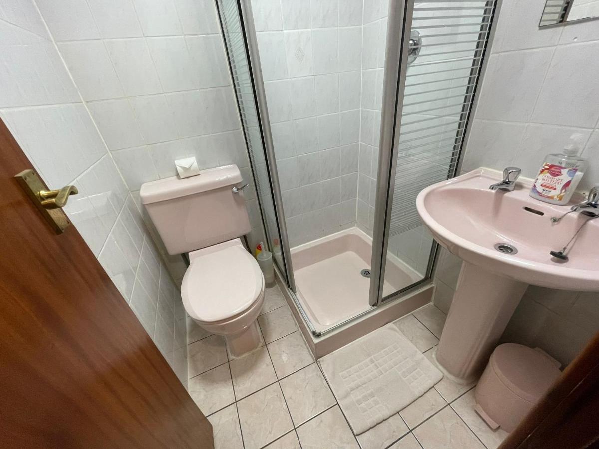Galaxy Guest house *