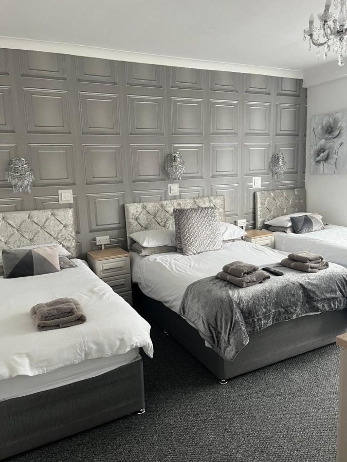 The Carlton Guest house 3*