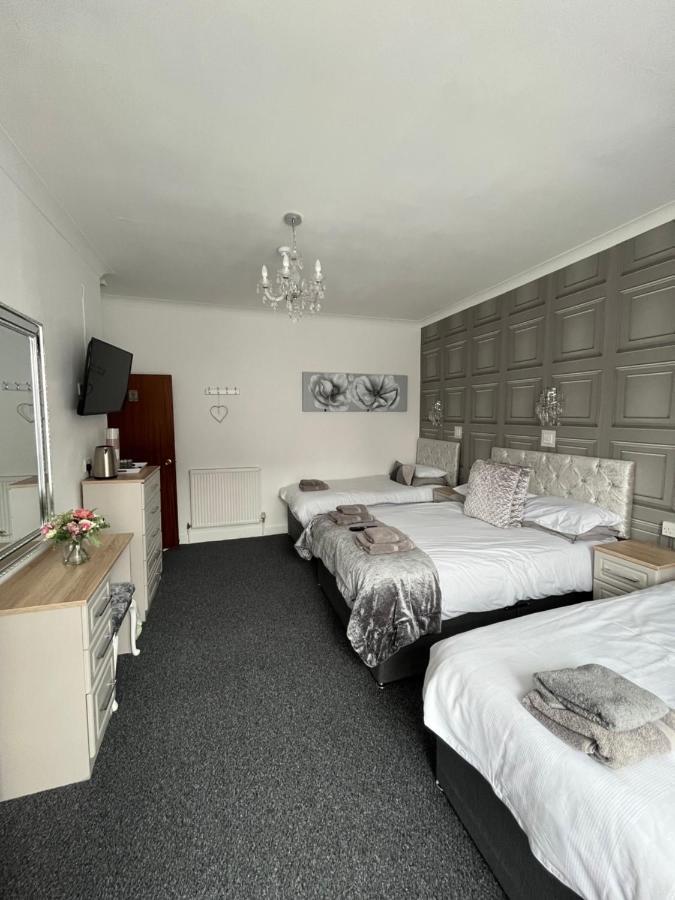The Carlton Guest house Blackpool