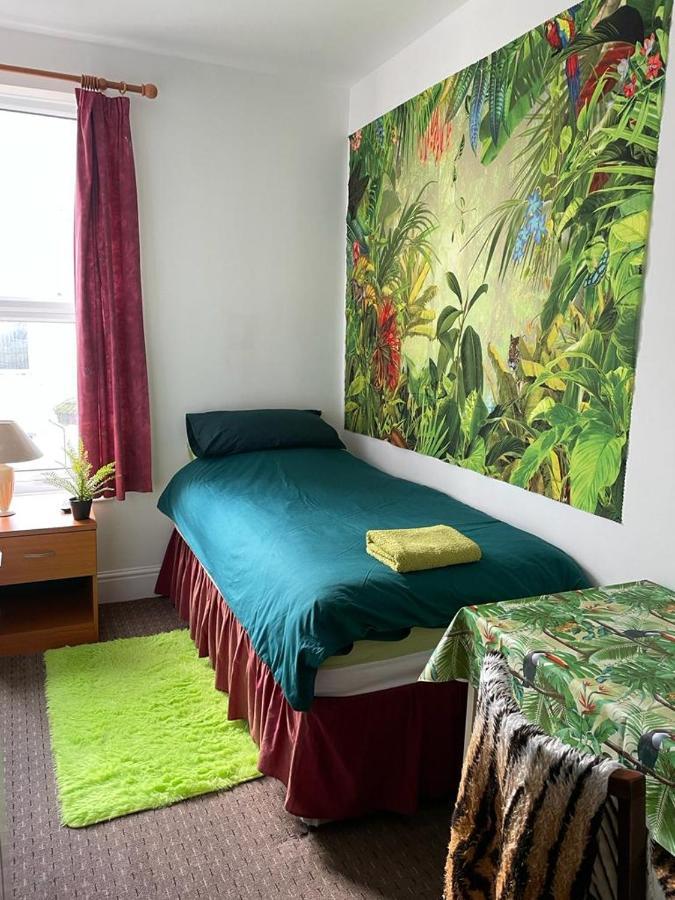 Bed & Breakfast The Blue Moon 2*