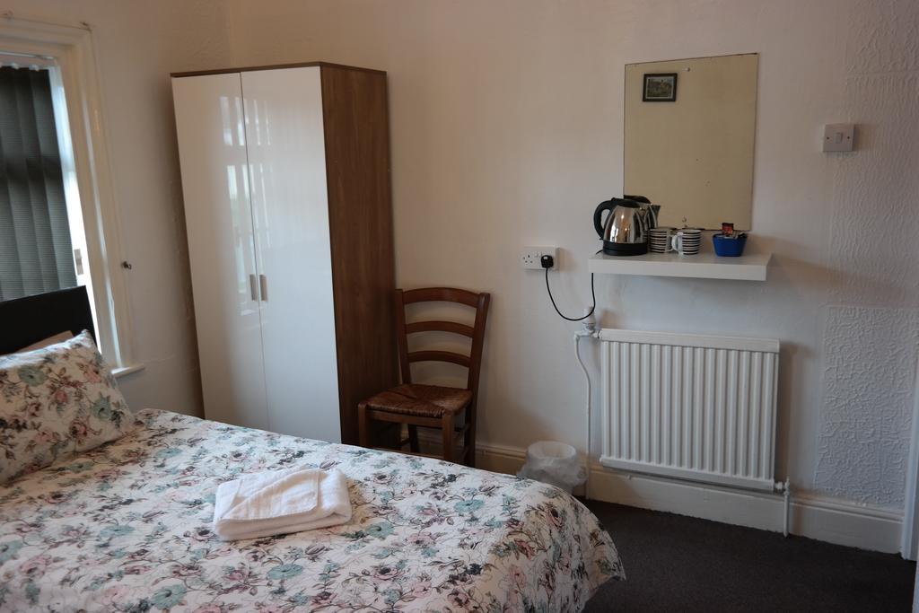 Cardoh 3* Blackpool