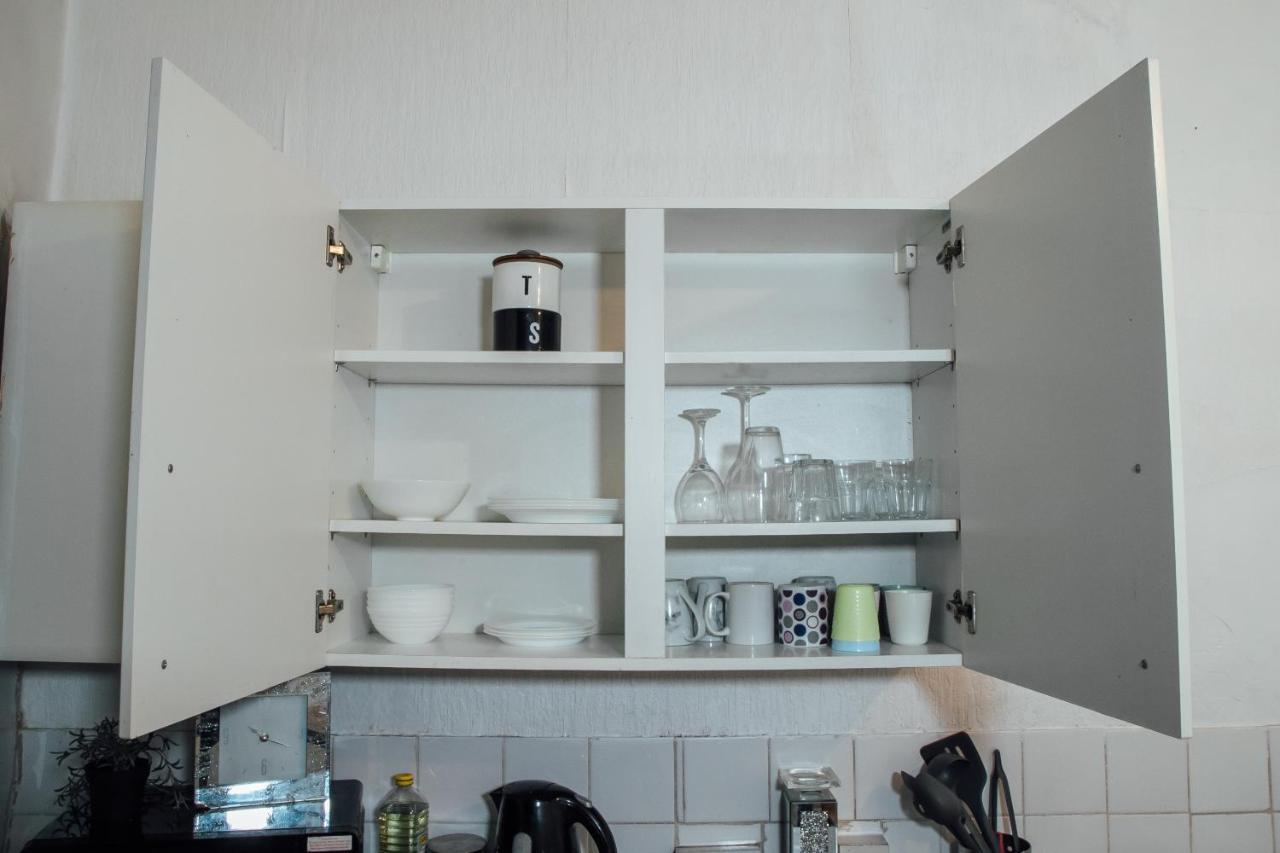 Large 2 Bed Private Central & Near The Beach With Parking!