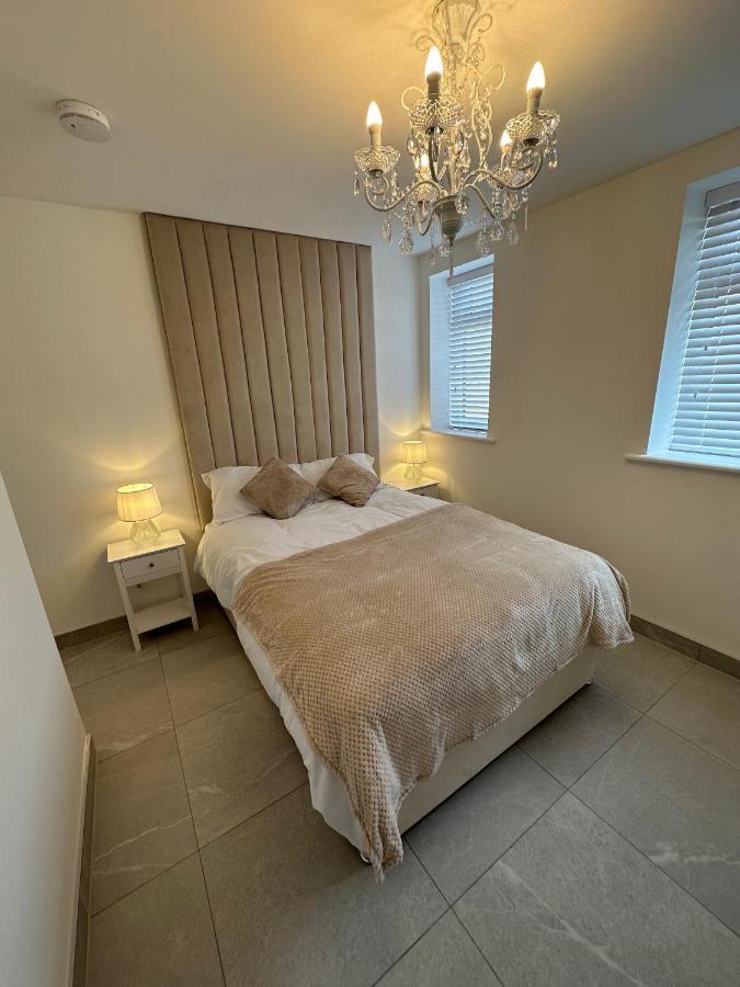 Queens 1 Apartment Blackpool