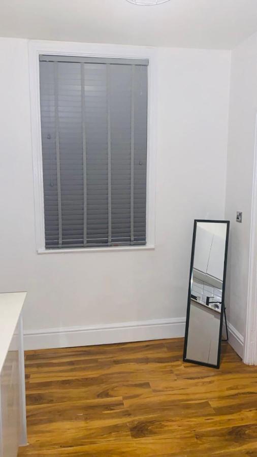 The Elegant Garden Apartment Blackpool