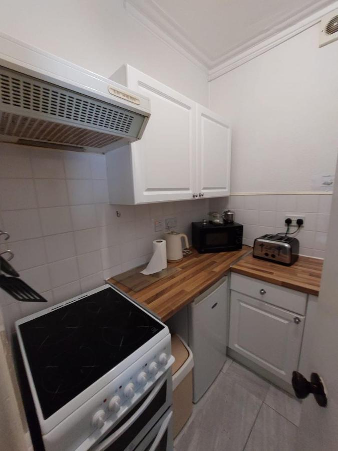 Captivating 1-bed In *