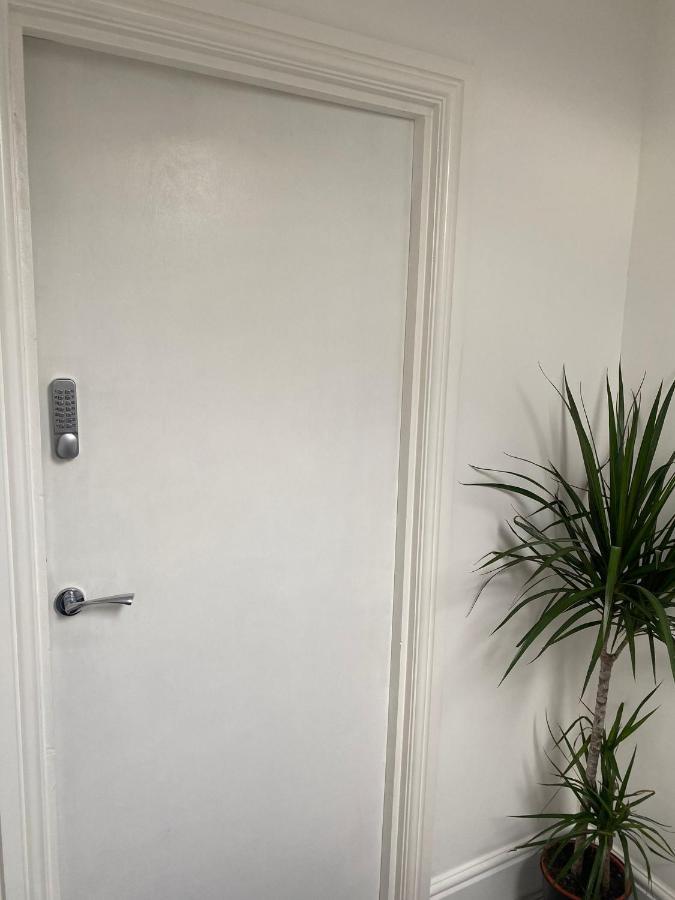 Apartment - Palatine Road