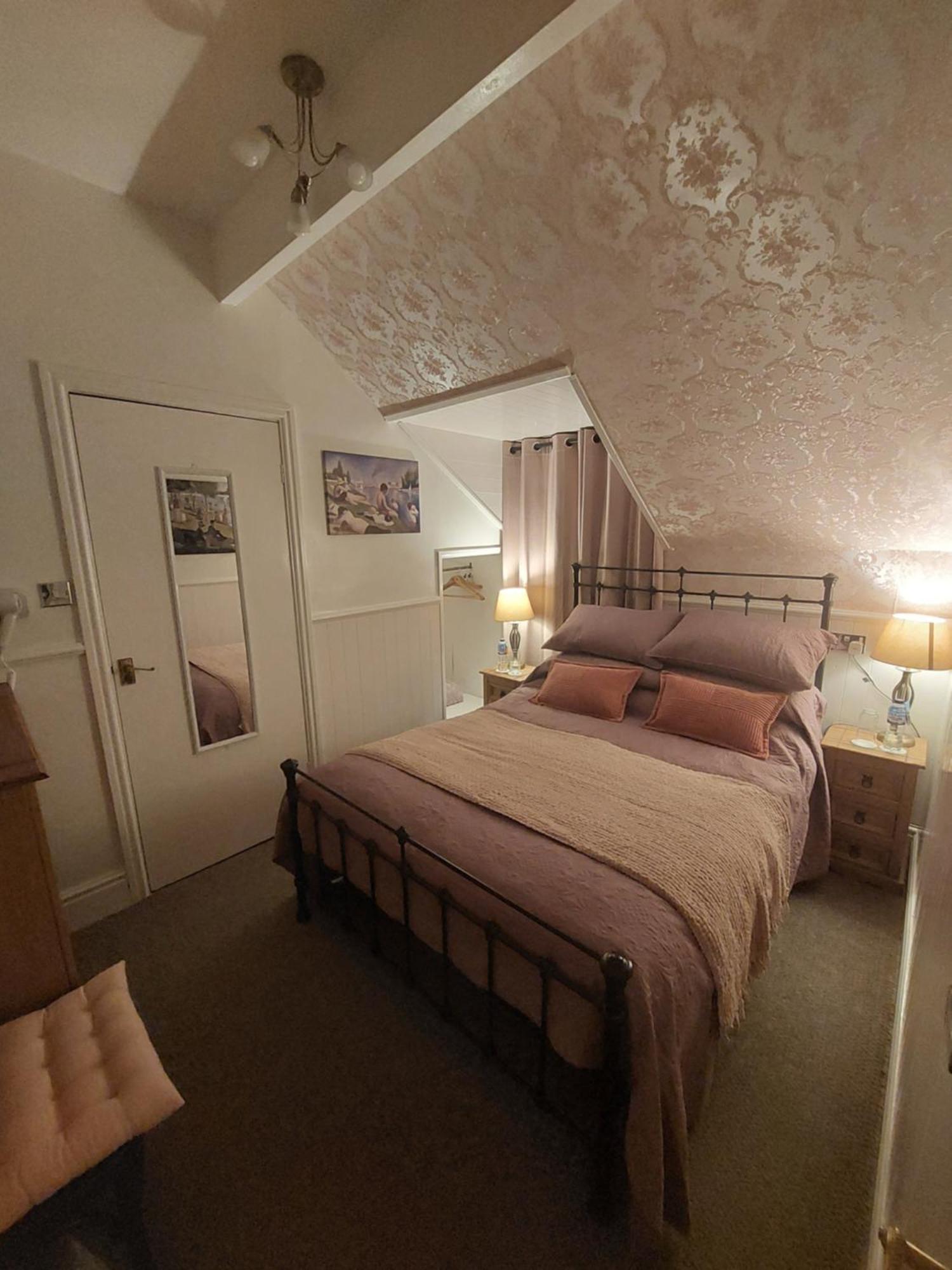 Westfield House 3*