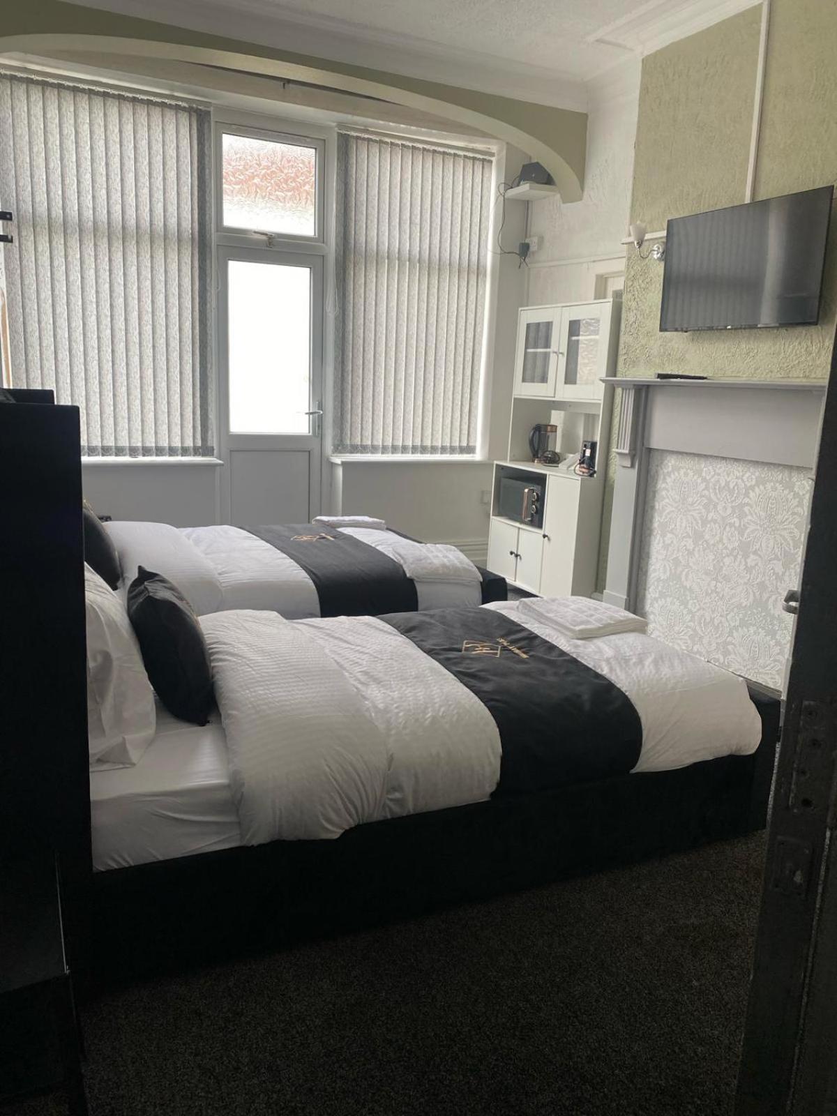Apartment - Holmfield Road *