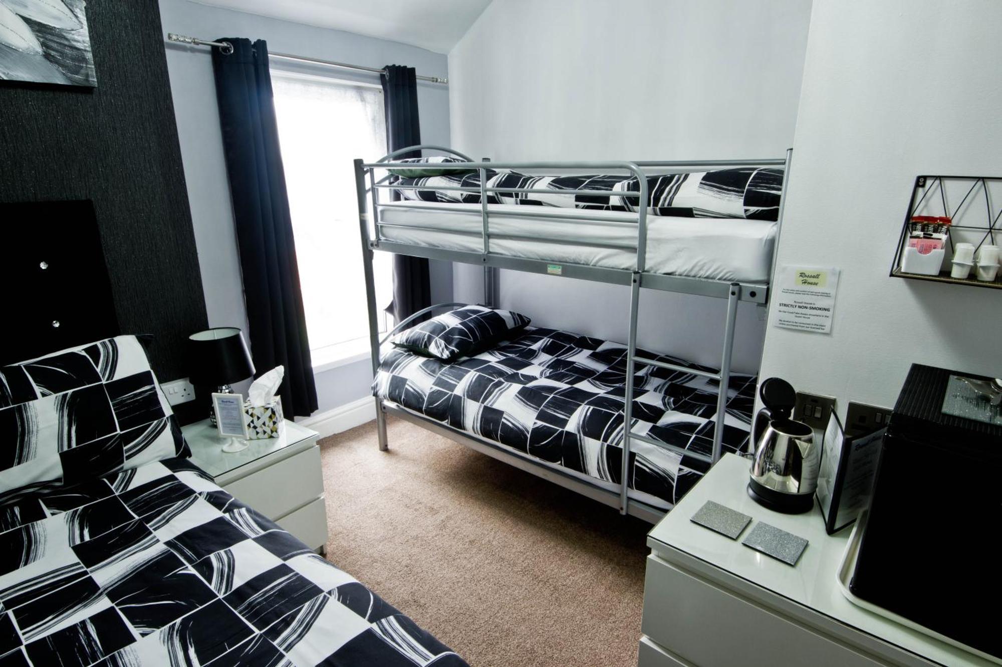 Rossall House , For Families & Couples Guest house 3*