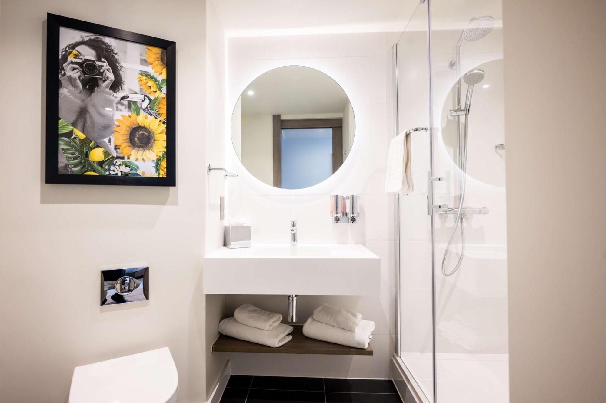 Hampton By Hilton 3*