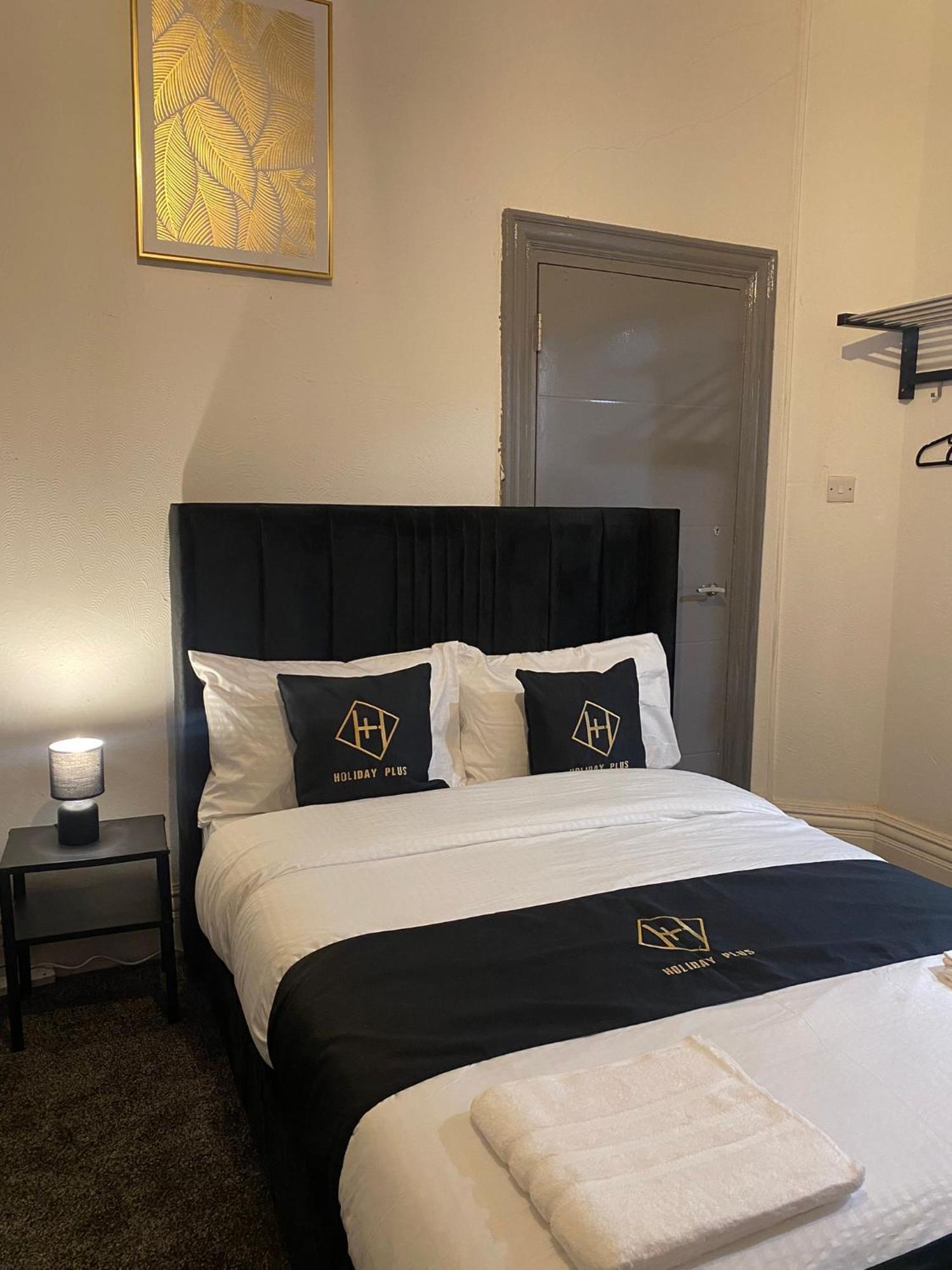 - Holmfield Road Apartment Blackpool