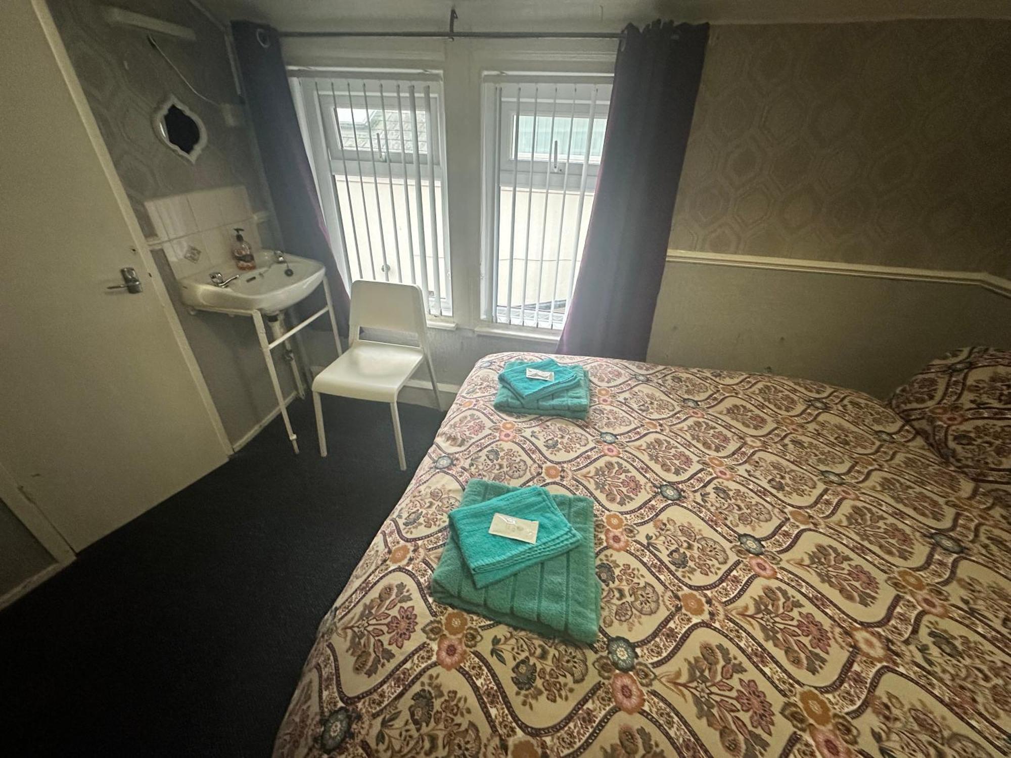 Guest house Runway - Minutes From Winter Gardens - Dog Friendly - Exceptionally Quiet - Very Close H&a Social Club (adults Only)