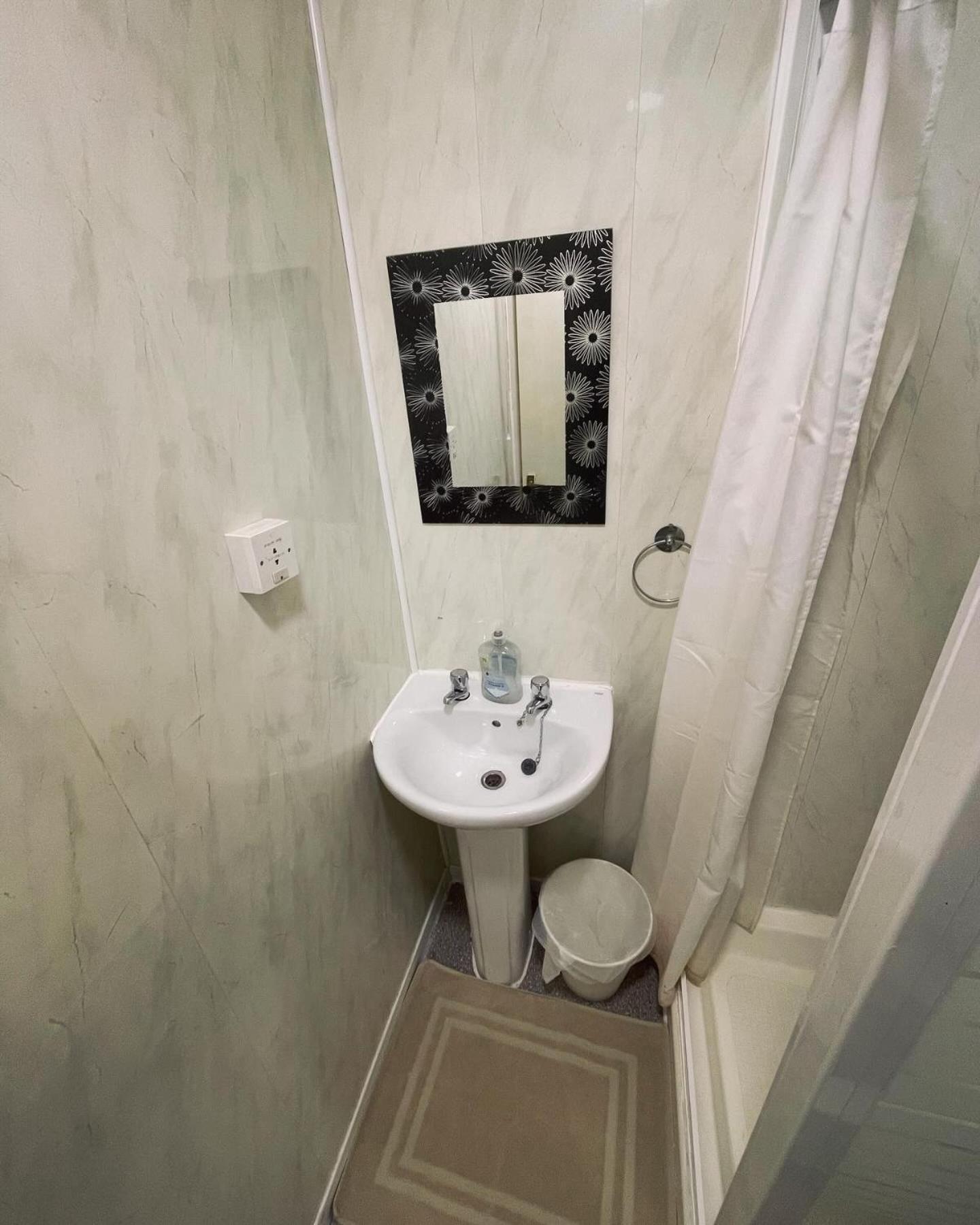 Prestige Plaza 3*