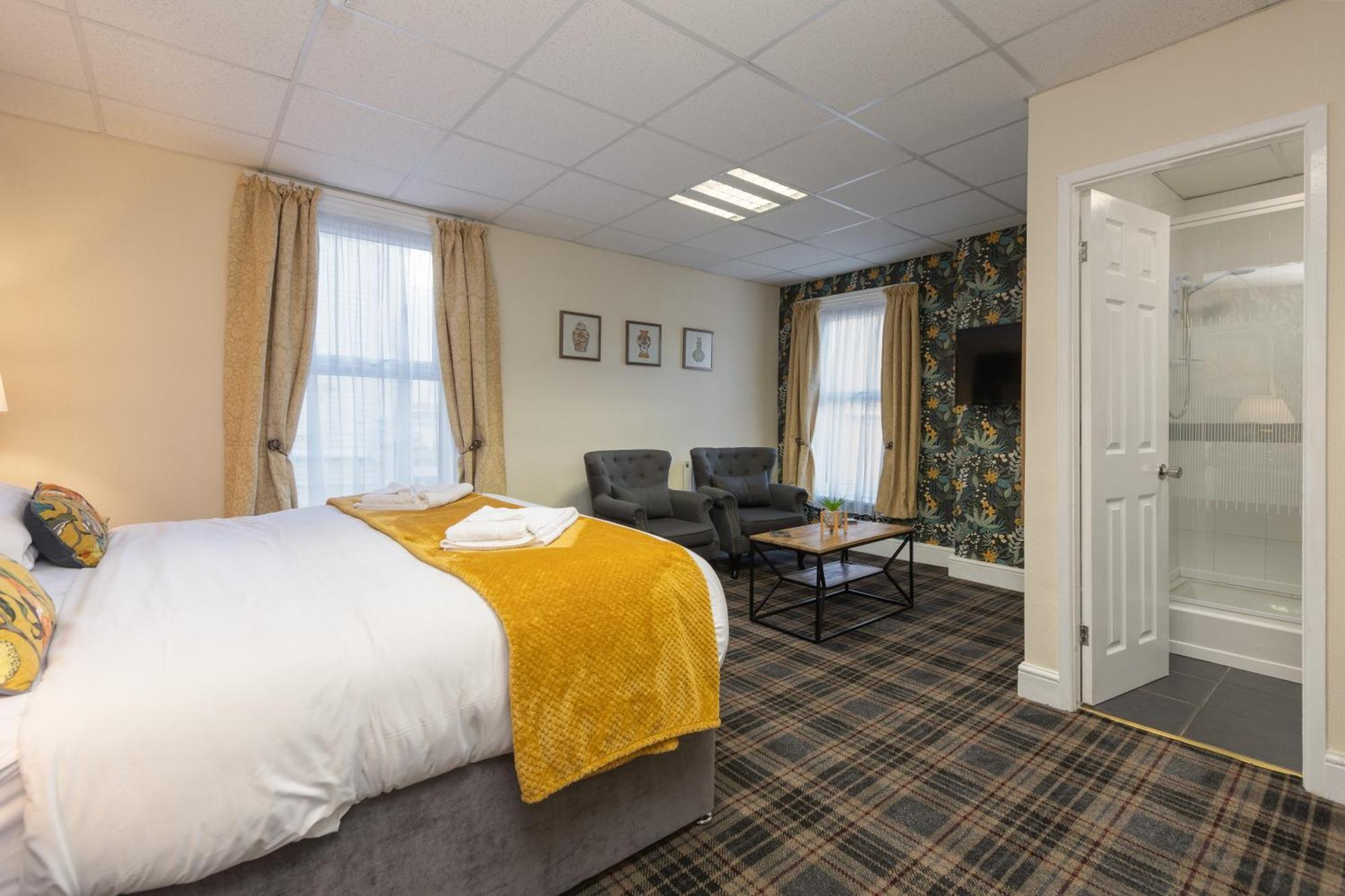 Hotel Adelaide - Town Centre - Opposite Winter Gardens