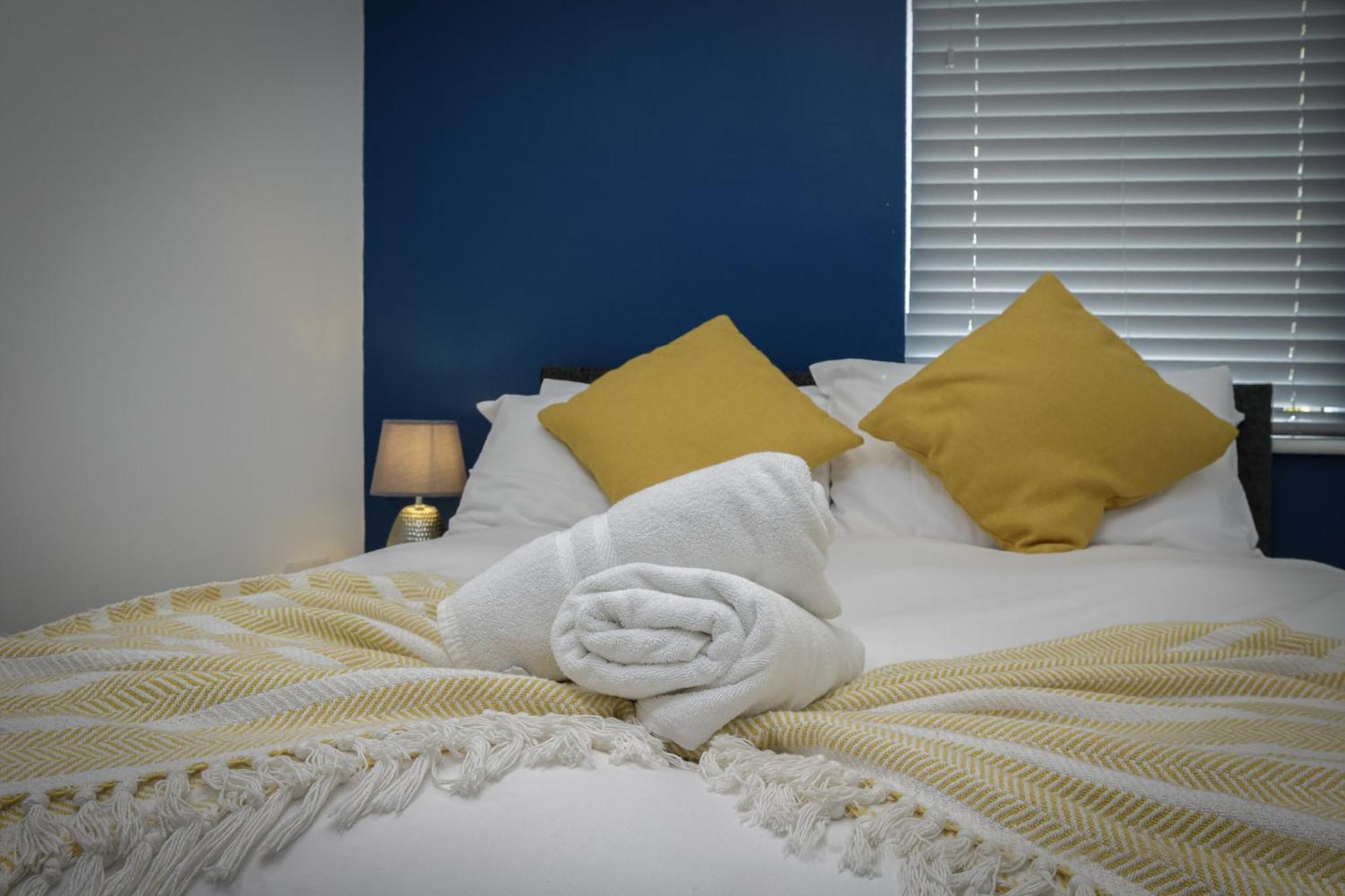 Abode - 20 Bairstow Street Apartment *
