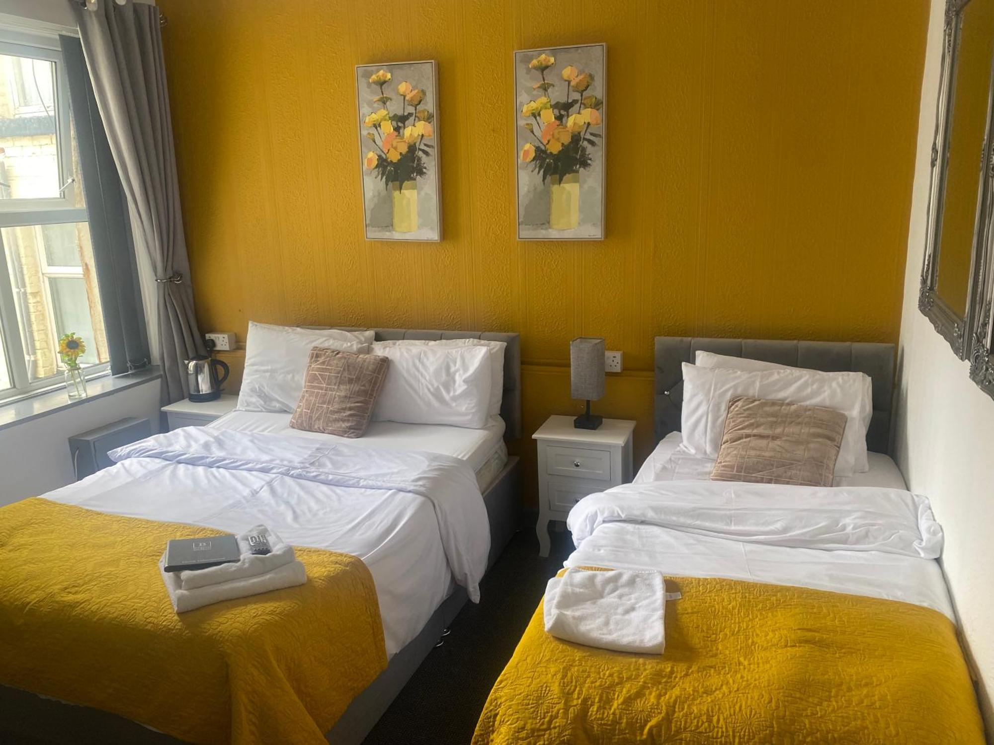 Hotel Bradburys Of Blackpool