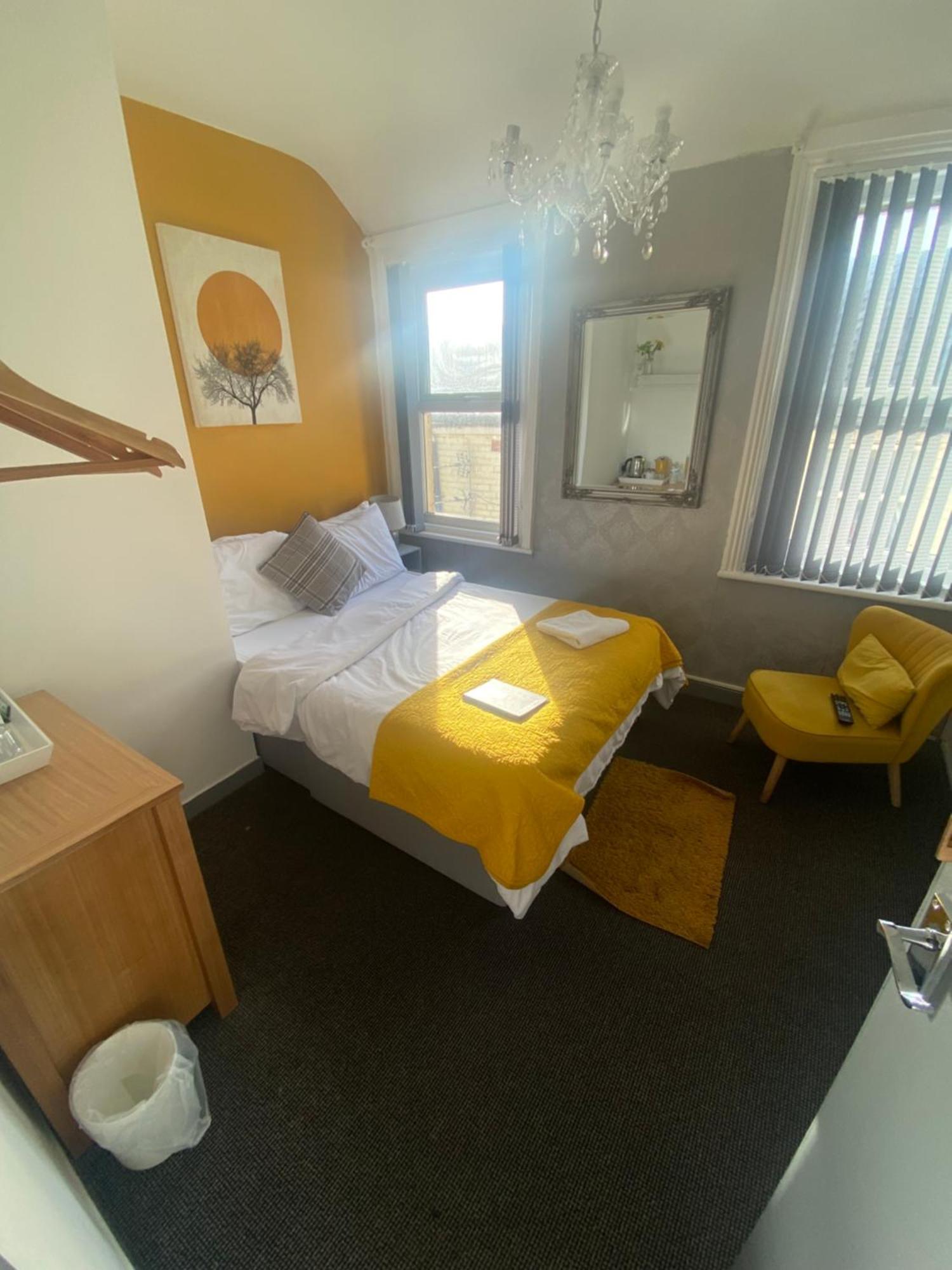 Hotel Bradburys Of Blackpool