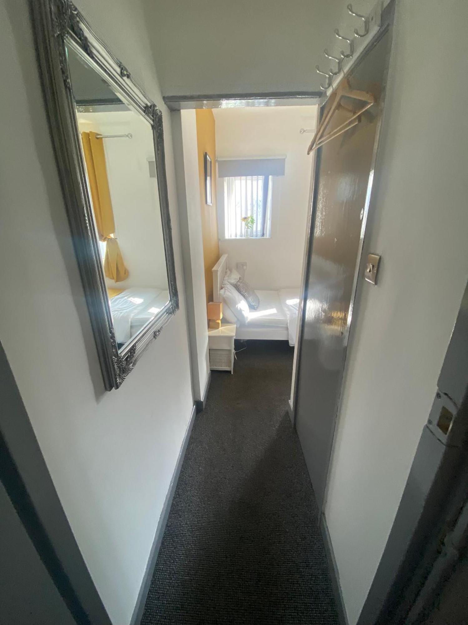Hotel Bradburys Of 4*