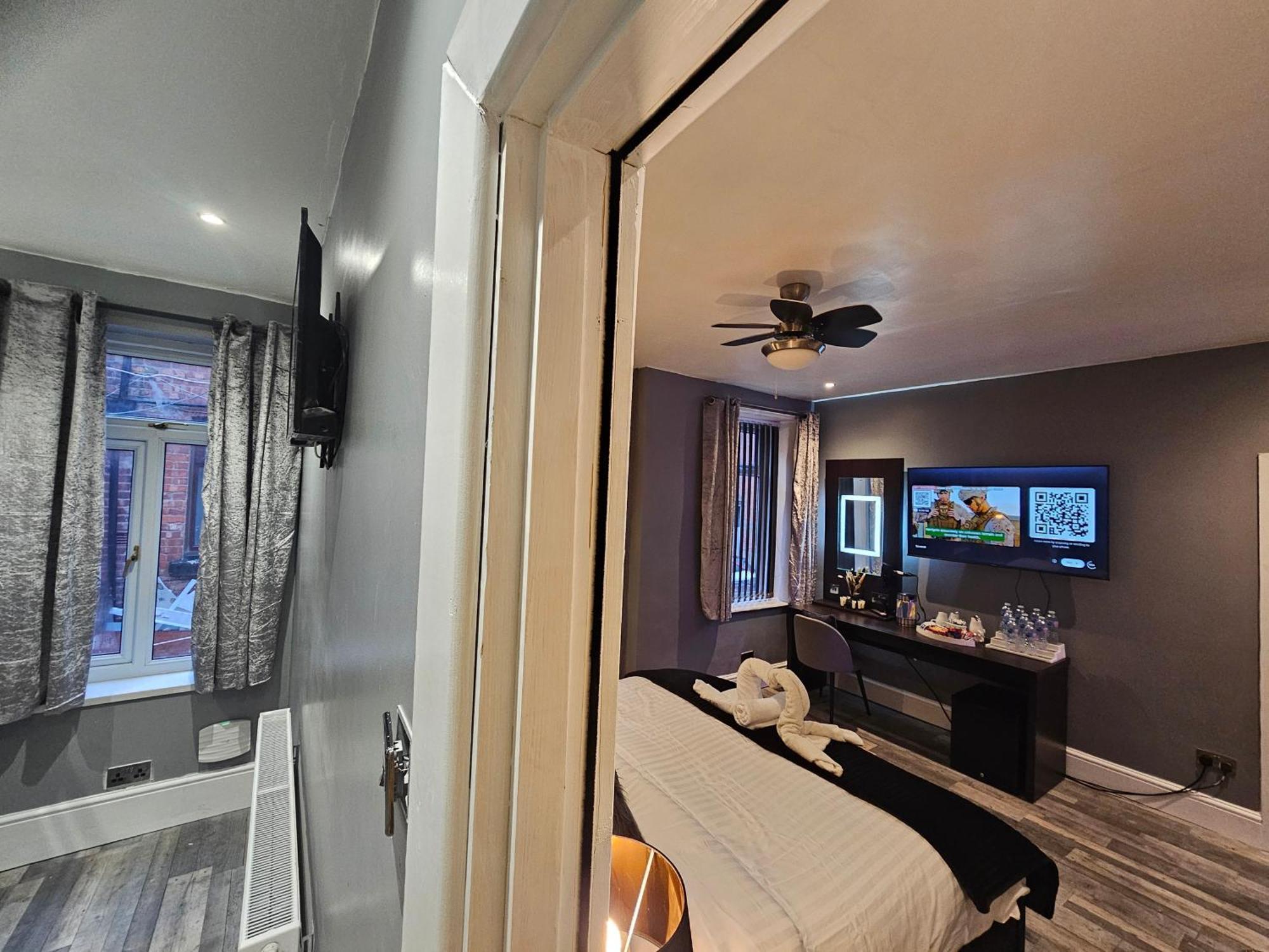 Hotel Tamarind Cove & Barrons 4*