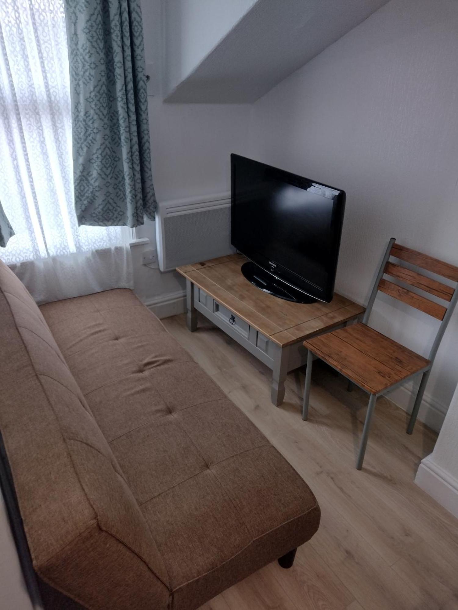 Twilight Apartment *