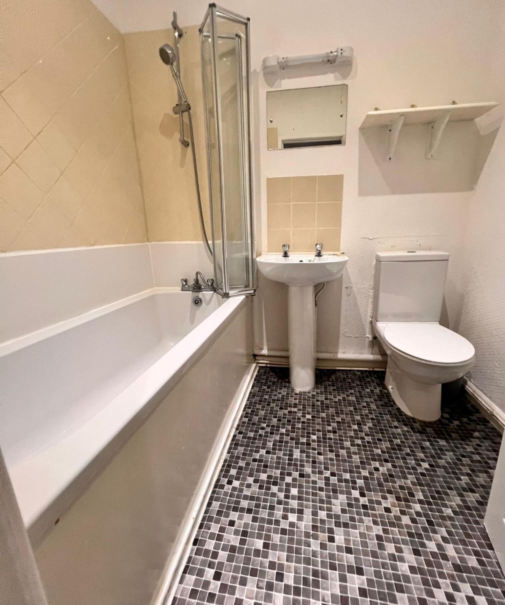 The Oxford 3*