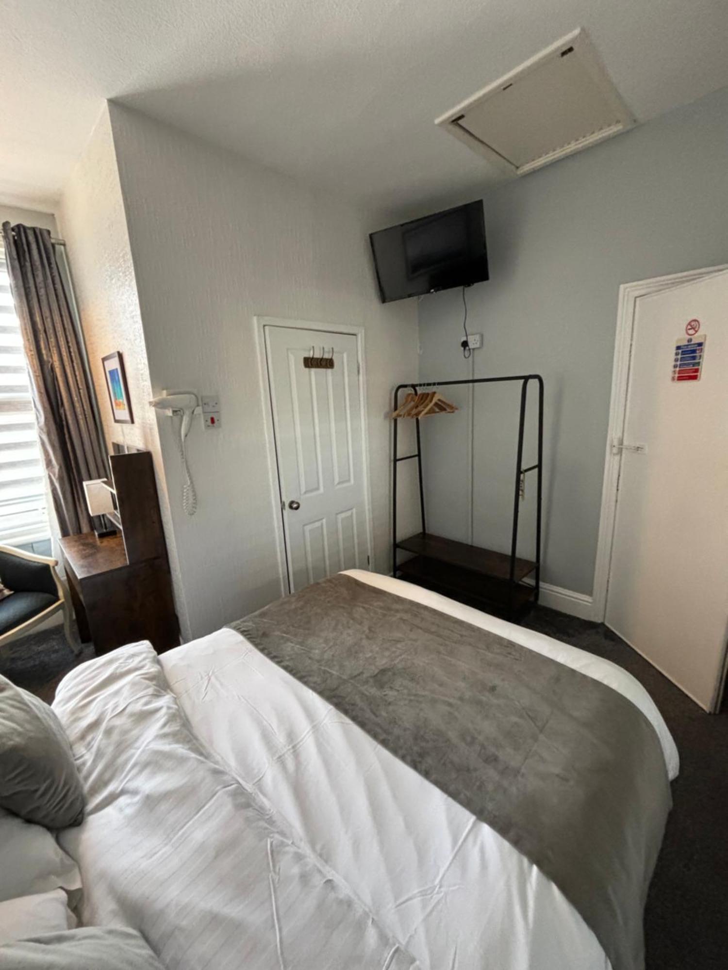 Lee & Chris's Belvedere - Adults Only Blackpool