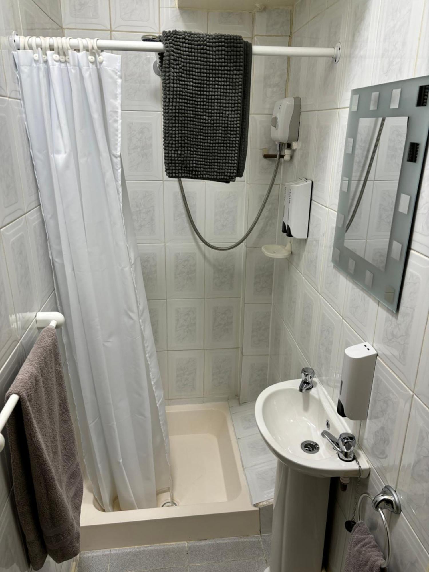 Lee & Chris's Belvedere - Adults Only Guest house