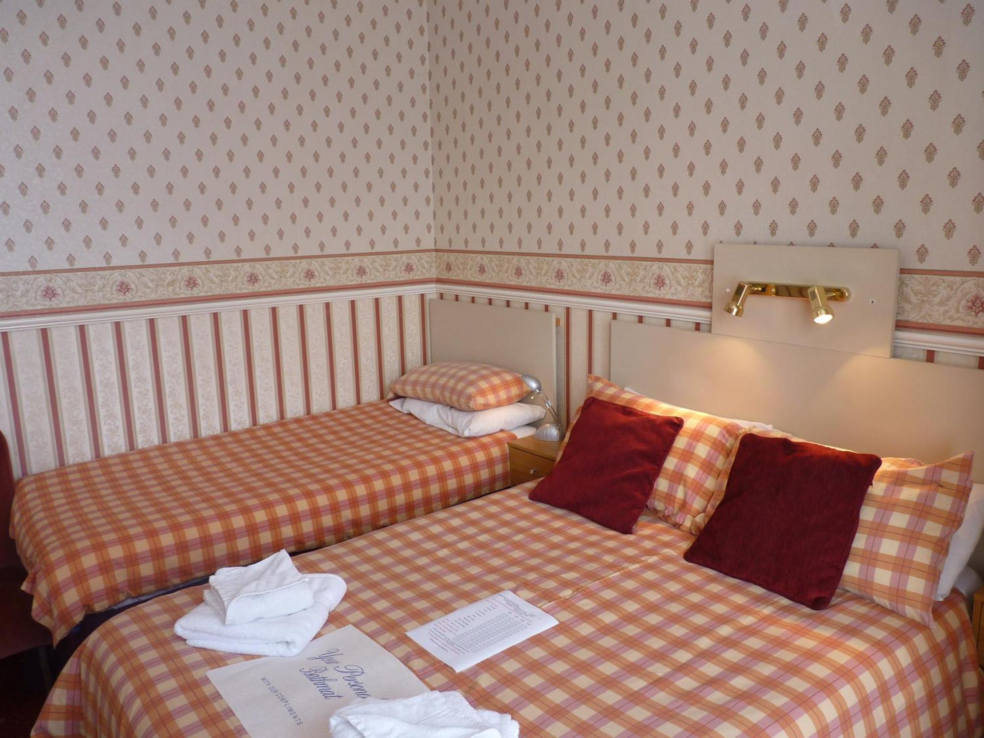 Guest house The Avon 3*