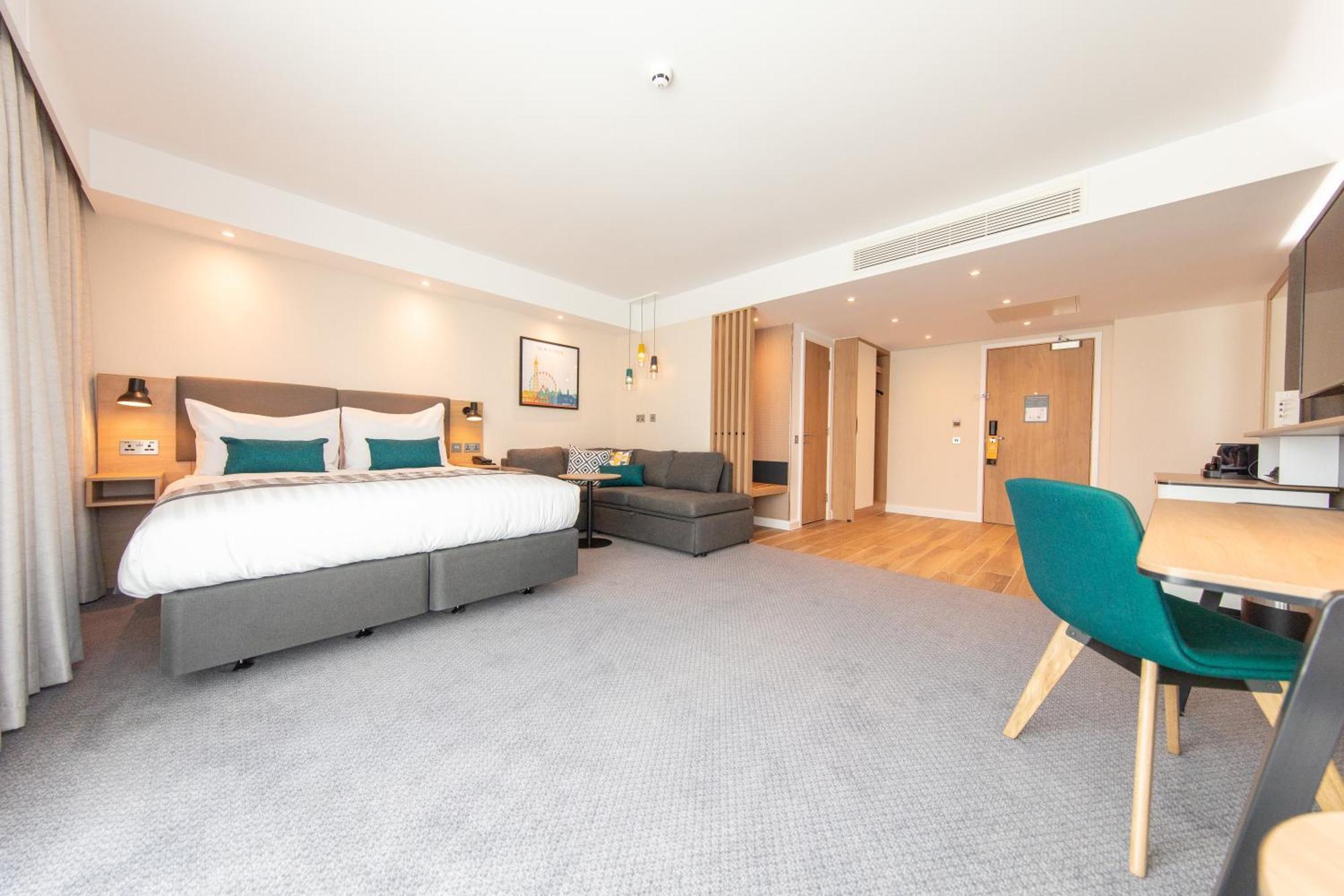 By Ihg 4* Blackpool