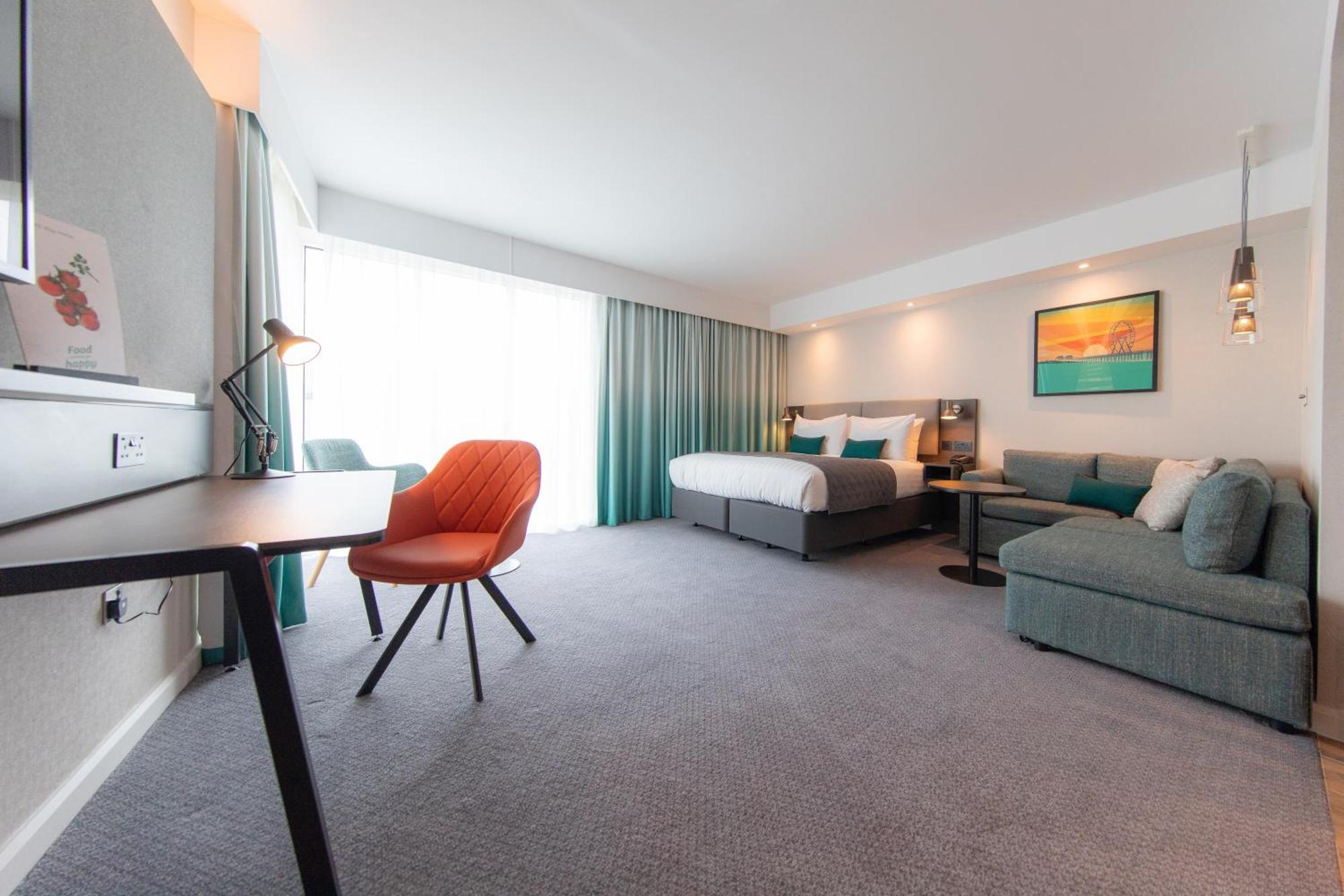 Hotel By Ihg