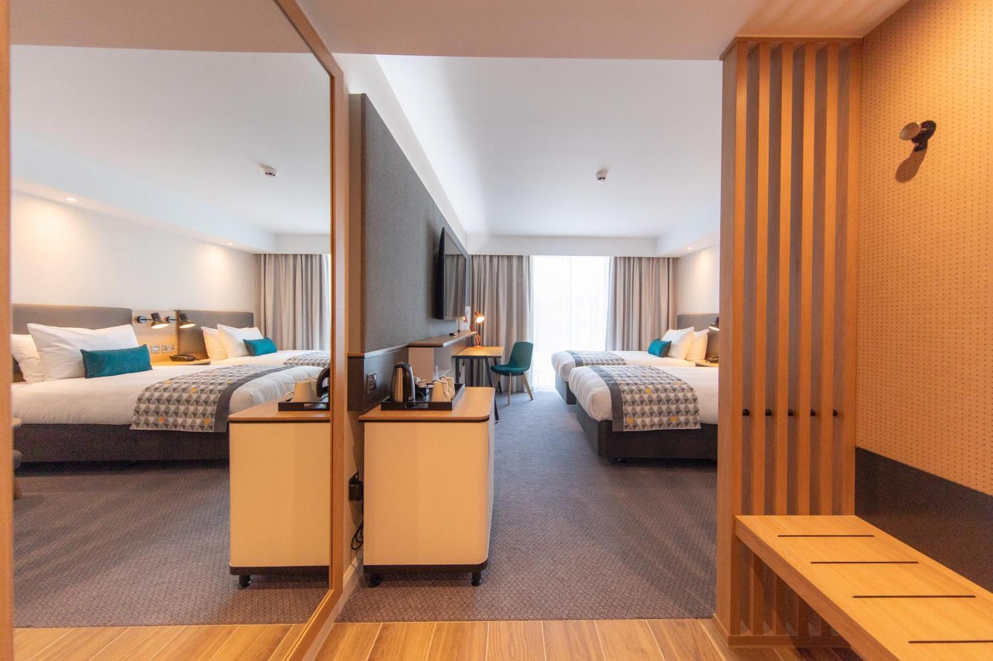 By Ihg Hotel 4*