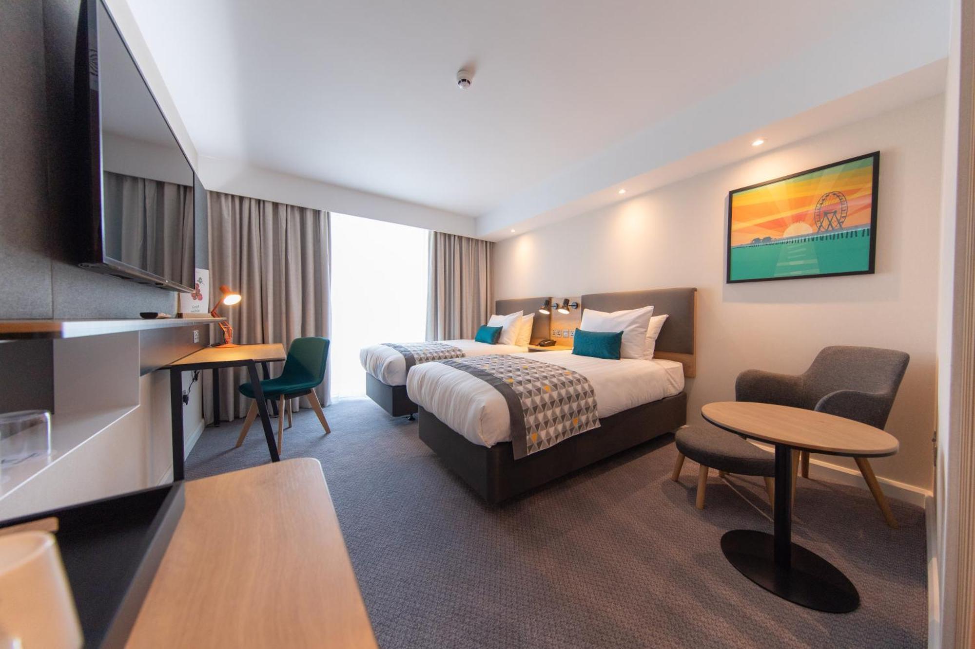 Hotel By Ihg 4*
