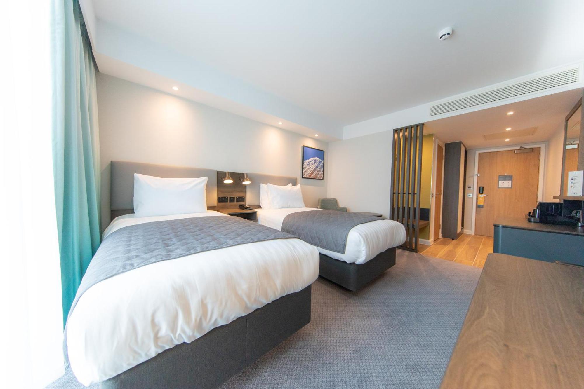 By Ihg Hotel 4*