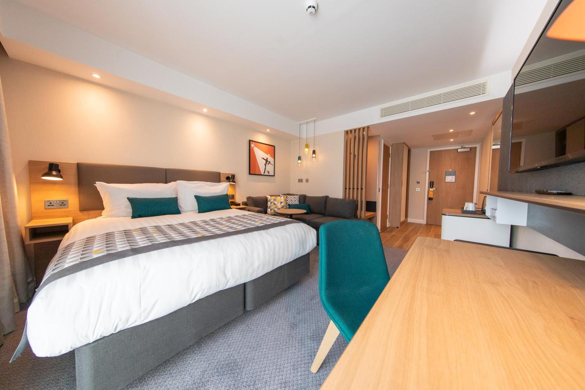 By Ihg Hotel 4*