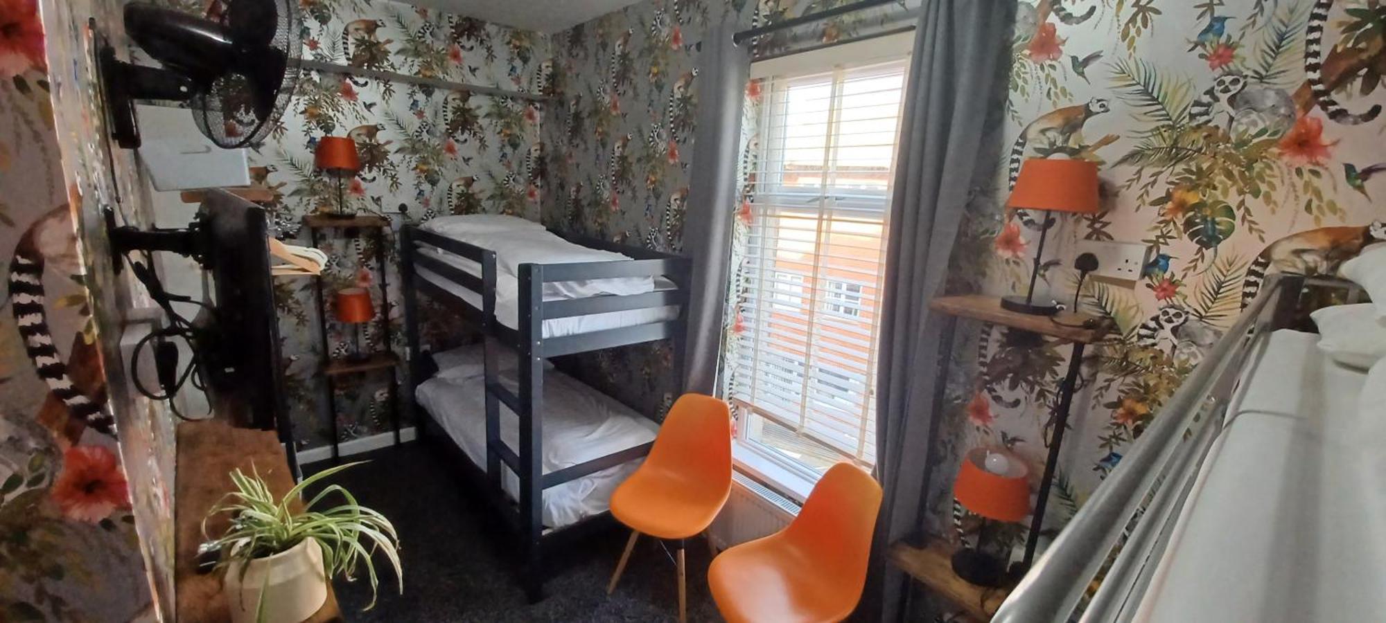 Vinnie's Family Hotel