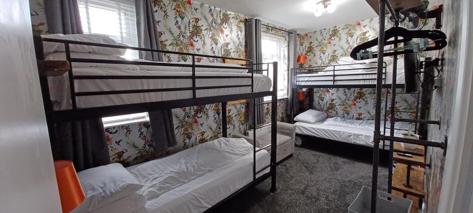 Vinnie's Family Hotel