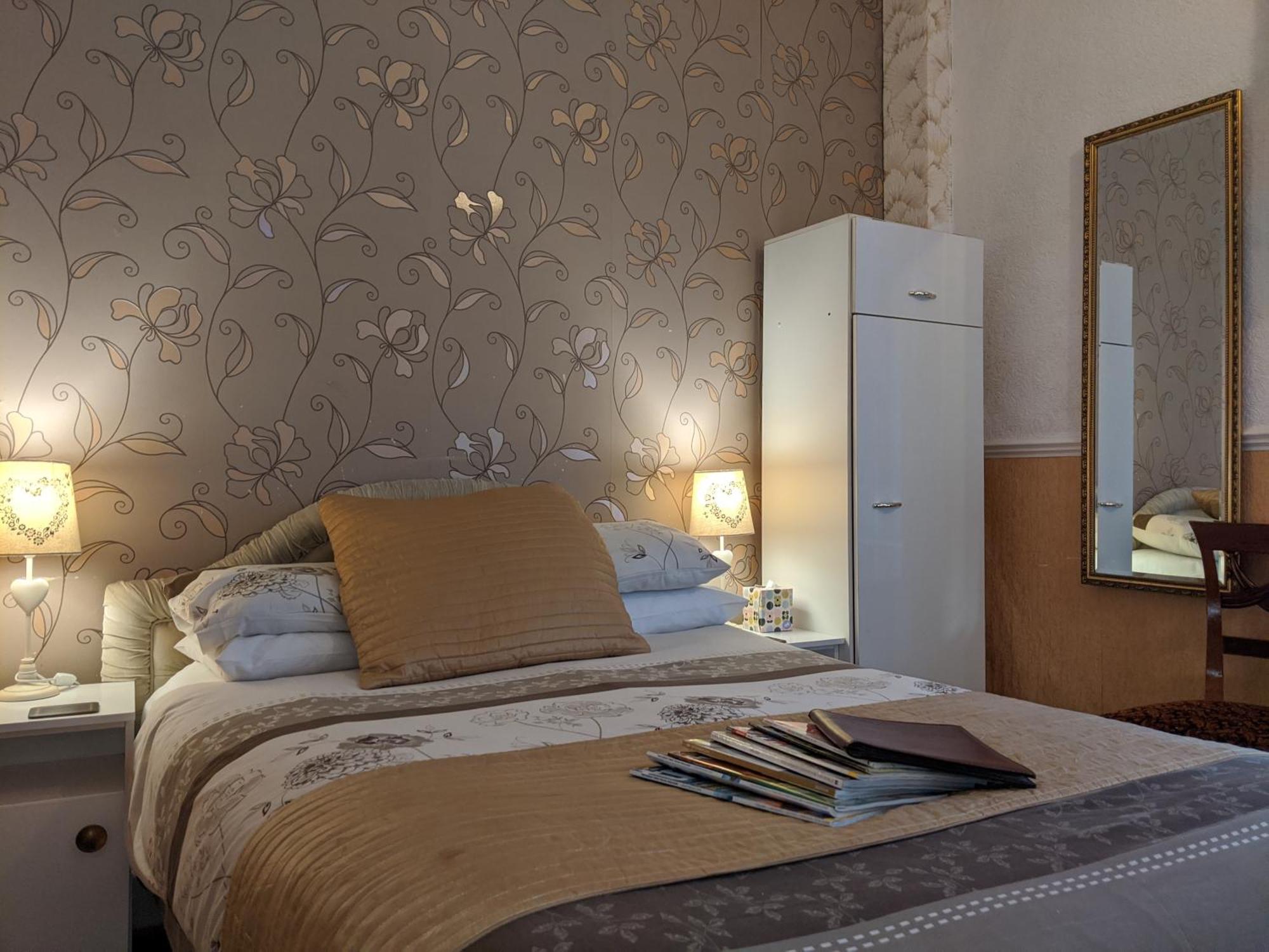 Hotel The New Guilderoy 2*