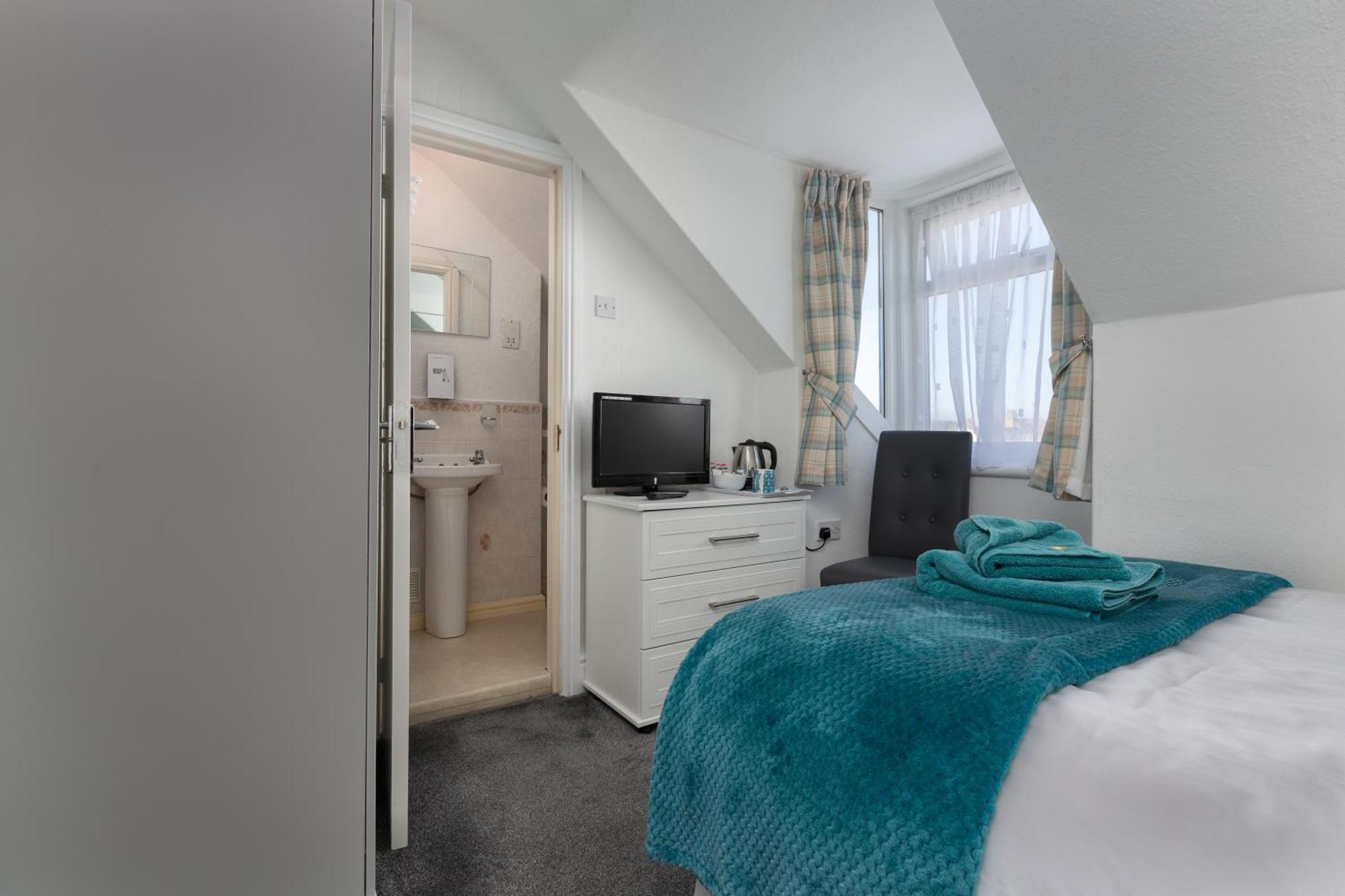 Guest house The Beechcliffe - Over 35's Only Blackpool
